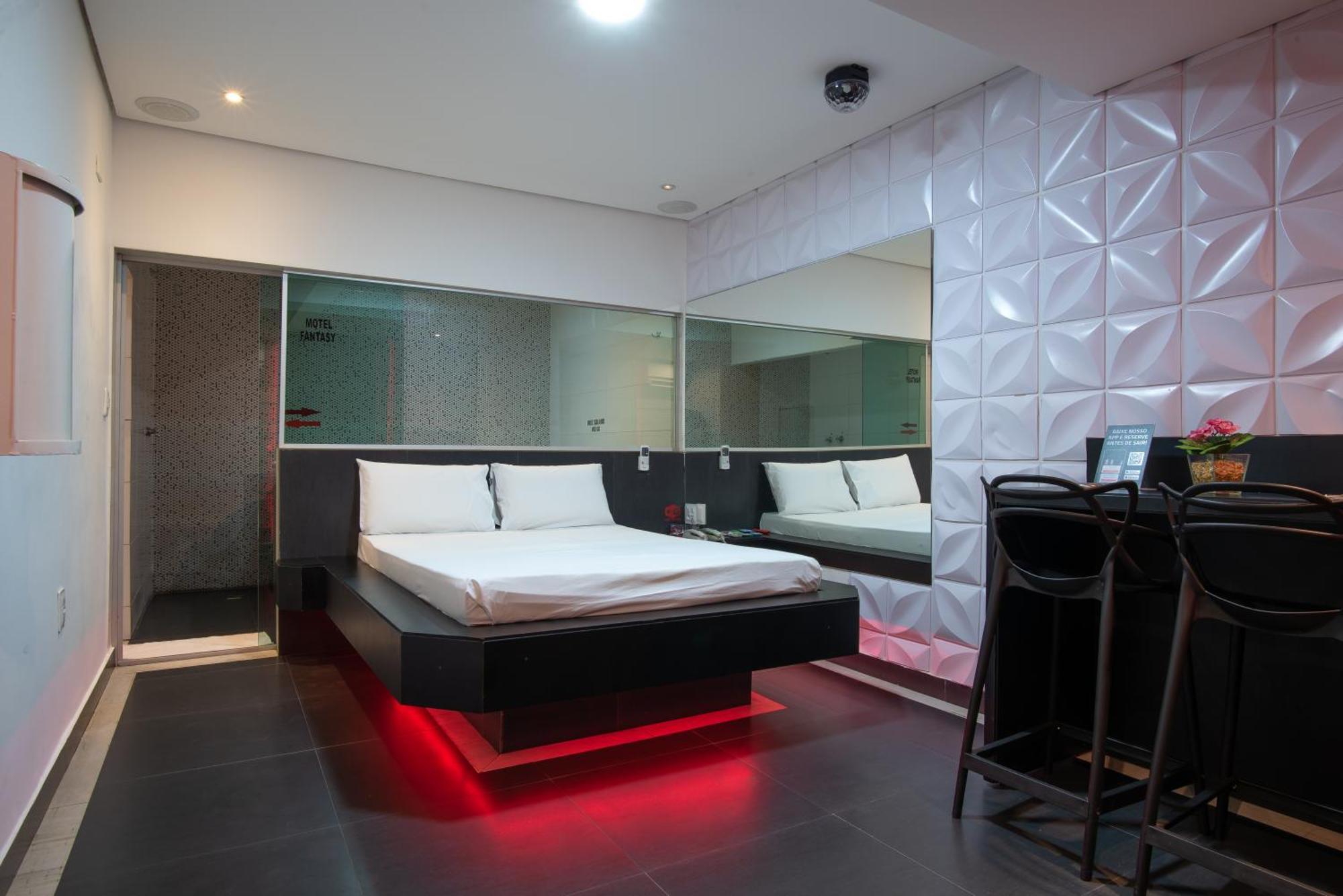 Hotel Fantasy 1