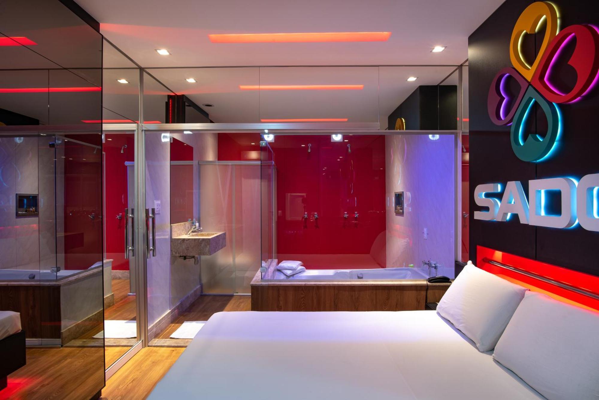 Hotel Fantasy 1